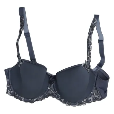 Bh (Blauw) van Simone Perele