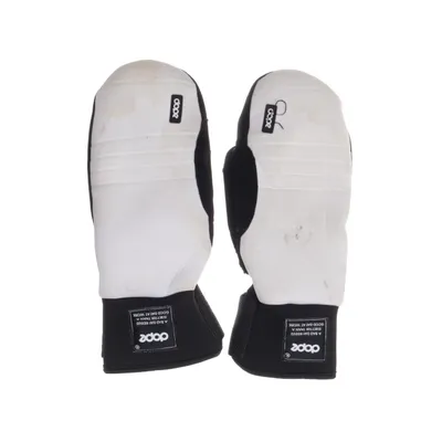 Vantar (Svart, Vit) från Dope Polyester