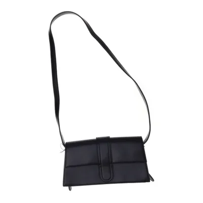 Axelremsväska (Svart) från Shoeby