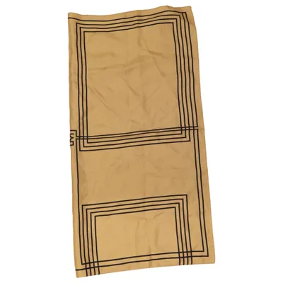Silketørklæde (Beige, Sort) fra Kazar Silke