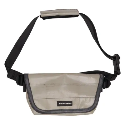 Gürteltasche (Beige, Schwarz) von Freitag