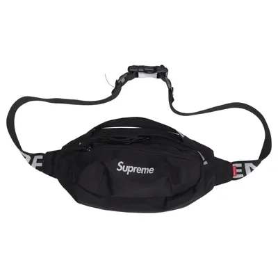 Midjeväska (Svart) från Supreme