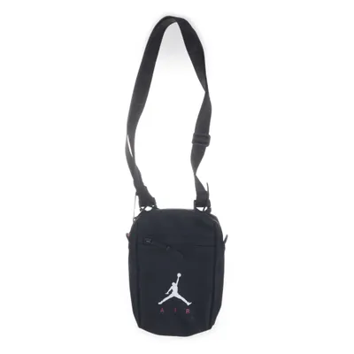 Axelremsväska (Svart) från Jordan Polyester, Polyuretan