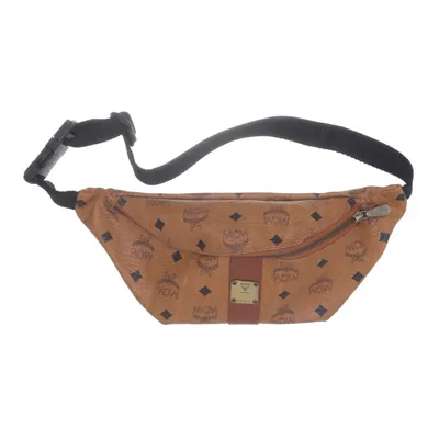 Midjeväska (Brun) från MCM Skinn