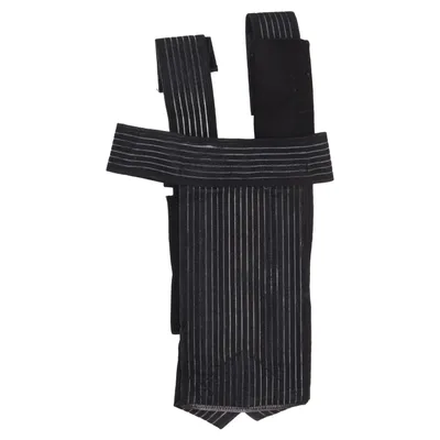 Knee support (Black) from Mediroyal