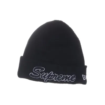 Beaniemössa (Svart) från Supreme x New Era Akryl