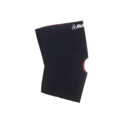 Knee support (Black) from McDavid