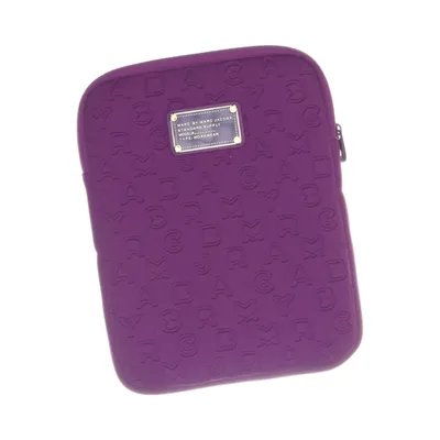 Fodral för surfplatta (Dreamy Logo Neoprene iPad Case) från Marc by Marc Jacobs Polyester