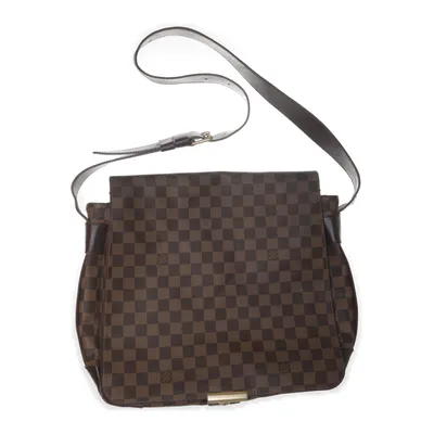 Axelremsväska (Damier Canvas Bastille Messenger Bag) från Louis Vuitton
