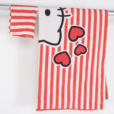 Bäddset (Röd, Vit) från H&M x Hello Kitty