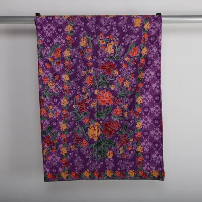 Textil (Lila, Flerfärgad) från Batik