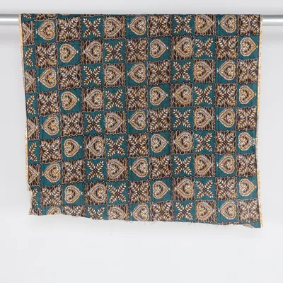 Textil (Svart, Brun, Flerfärgad)