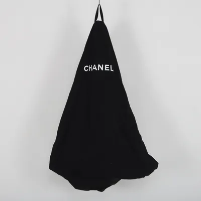 Resegarderob (Svart) från Chanel
