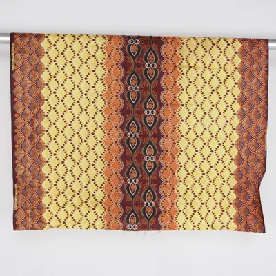 Textil (Gul, Brun, Orange, Flerfärgad)