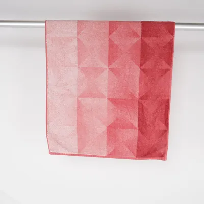 Bath towel (Pink, Red) from Home Creation Cotton