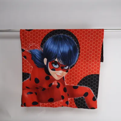 Tæpppe (Rød, Sort, Blå) fra Miraculous Polyester