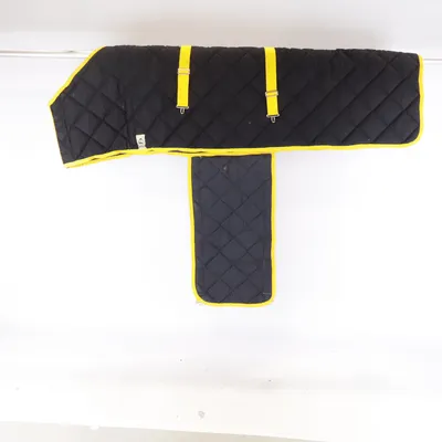 Sportausrüstung (Schwarz, Gelb) von Pfiff