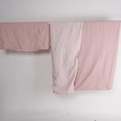 Bed set (Pink, White) from Dormia Cotton