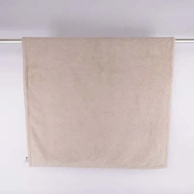 Tæpppe (Beige) fra Rachel Roy Genanvendt polyester