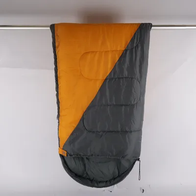 Sovsäck (Grå, Orange) från Adventuridge