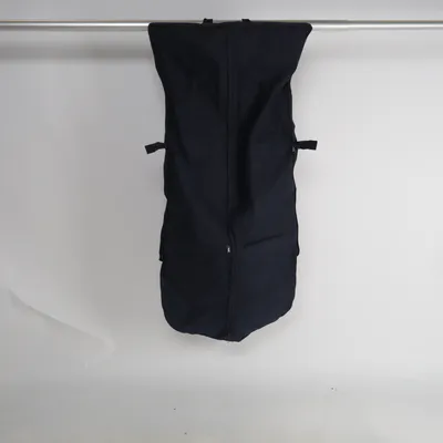 Garment bag (Black) from Suitsupply