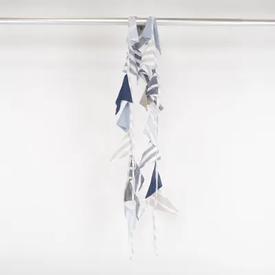 Gardinkappa (Blå, Vit, Beige) från Nyblom Kollén