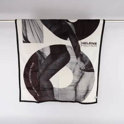 Couverture (Noir, Blanc) de Helene Fischer