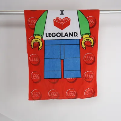 Badehåndklæde (Rød, Gul, Grøn, Hvid) fra LEGO