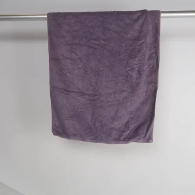 Bath towel (Purple) from Amazon Basics Cotton