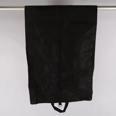 Kleidersack (Schwarz) von Felix W