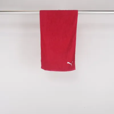 Serviette (Rouge) de Puma