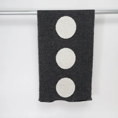 Tapis tissé (Noir, Blanc)