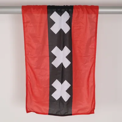 Flagga (Röd, Svart, Vit)