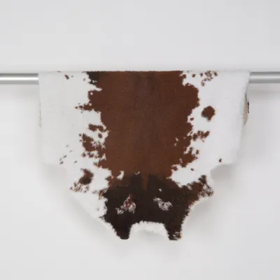 Cowhide rug (White, Multicolored) from Villa Volance Acrylic