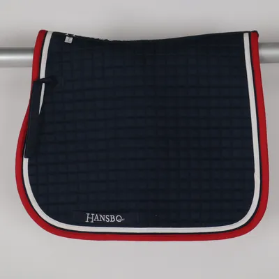 Satteldecke (Blau, Rot, Weiß) von Hansbo Sport