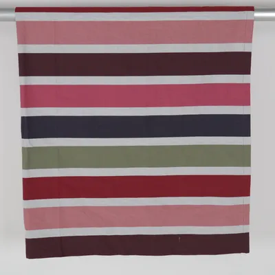 Tablecloth (Red, Gray, Green) from Linum Cotton