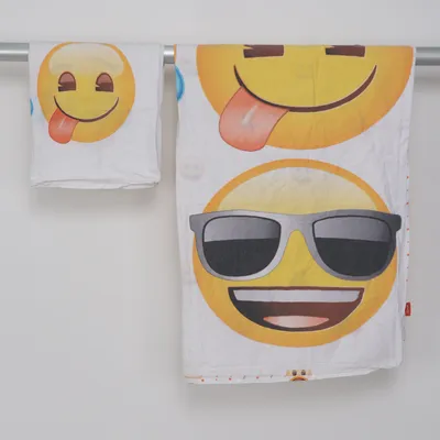 Bäddset (Flerfärgad) från Emoji Bomull