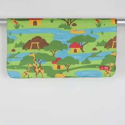 Lekmatta (Grön, Blå, Brun, Gul) från Fly Emirates Polyester