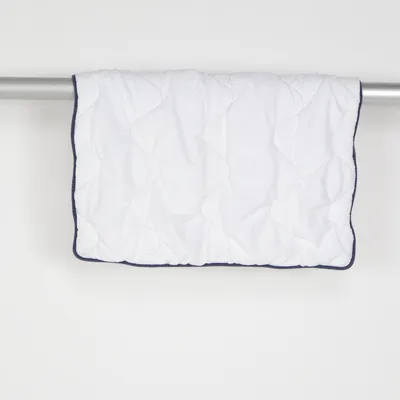 Täcke (05853) från Dacron Polyester