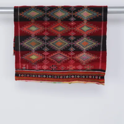 Oriental carpet (Red, Black, Multicolored)