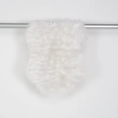 Ryamatta (Vit) från Amanda B Collection Akryl, Polyester