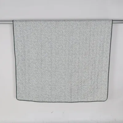 Blanket (FLORA) from Jysk Polyester