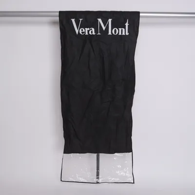 Resegarderob (Svart) från Vera Mont