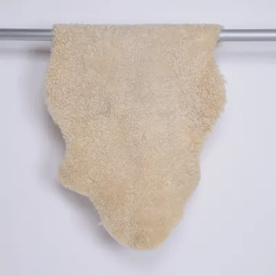 Fårskinnsfäll (Beige) från Shepherd