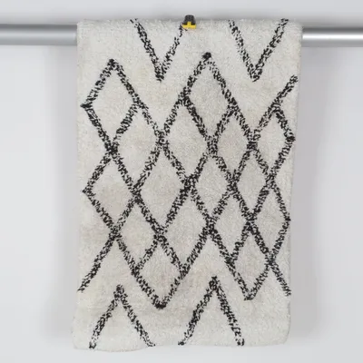 Tapis à poils longs (Blanc, Noir)