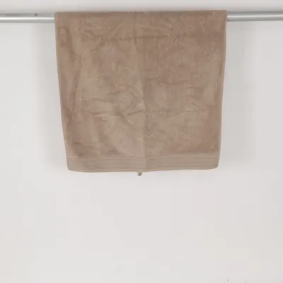 Bath towel (No 10) from Hotel Selection Cotton