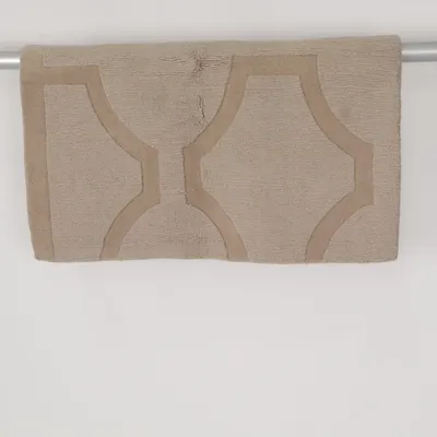 Short pile rug (Wool Ovals) from Layered Wool