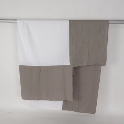 Sängkappa (Grå) från Himla Linne