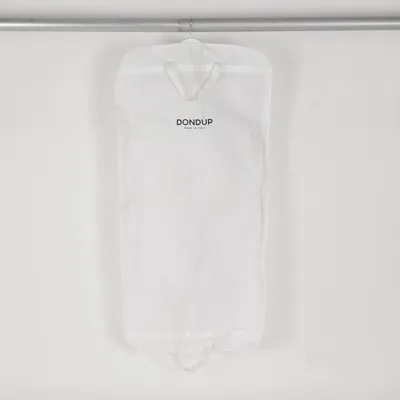 Resegarderob (Vit) från Dondup