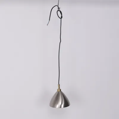 Fönsterlampa (Silverfärgad) från Herstal